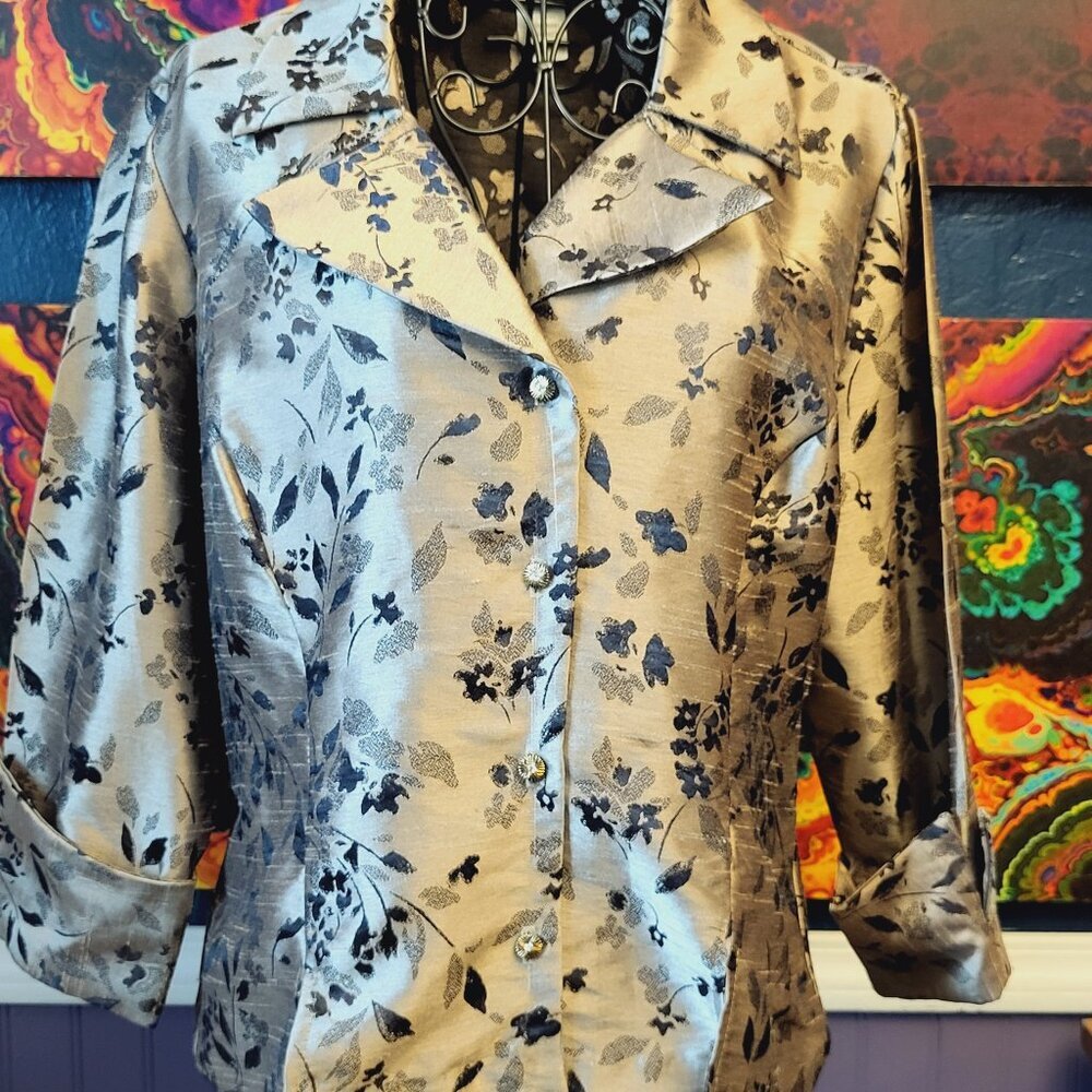 Dress barn ~ Sz M ~ ¾ Sleeve ~ Women's Blazer / Button Up Top ~ *Great Condition
